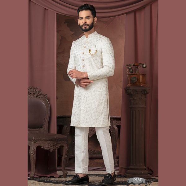 Sherwani, designer sherwani, safa pagari, indo, indowestern, Suits, jodhpuri, menssuit, kurtaset, wedding, weddingwear, Ethnicwear, groom, groomsherwani, groomwear, bride, bridalwear, latest sherwani,