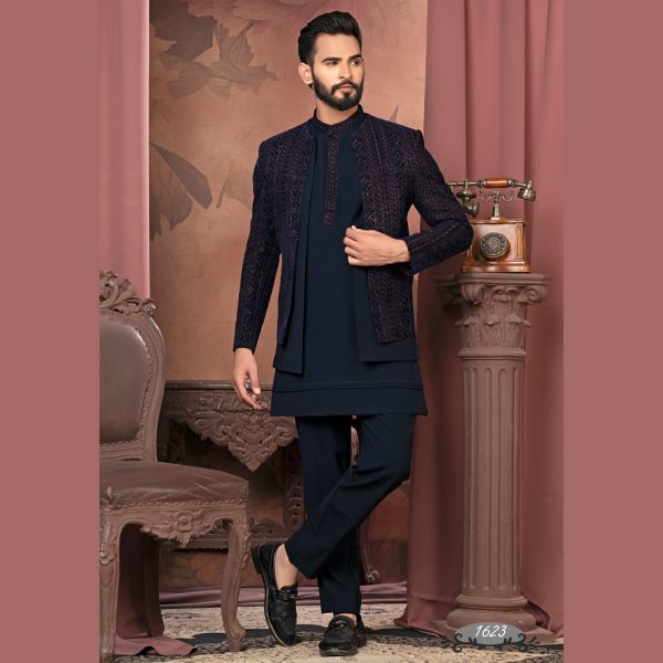 Sherwani, designer sherwani, safa pagari, indo, indowestern, Suits, jodhpuri, menssuit, kurtaset, wedding, weddingwear, Ethnicwear, groom, groomsherwani, groomwear, bride, bridalwear, latest sherwani,