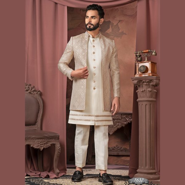 Bridalwear , Bride , Designer Sherwani , Ethnicwear , Groom , Groomsherwani , Groomwear , Indo , Indowestern , Jodhpuri , Kurtaset , Latest Sherwani , Menssuit , Safa Pagari , Sherwani , Suits , Wedding , Weddingwear,